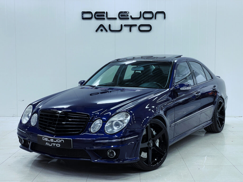 Mercedes-Benz E 55 AMG Designo "Mystique Blue" 500HK