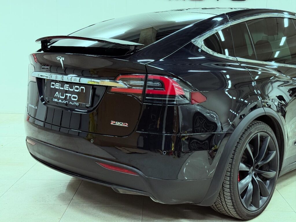 Tesla Model X P90D 7-Sits 772HK