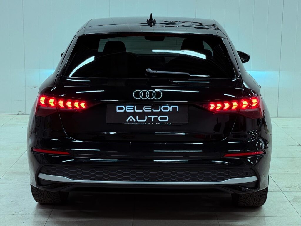 Audi A3 Sportback 35 TFSI Proline Advanced / Värmare
