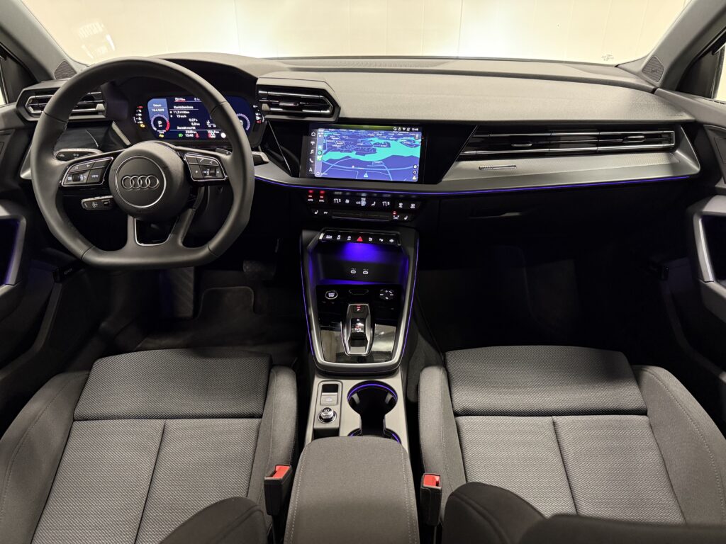 Audi A3 Sportback 35 TFSI Proline Advanced / Värmare