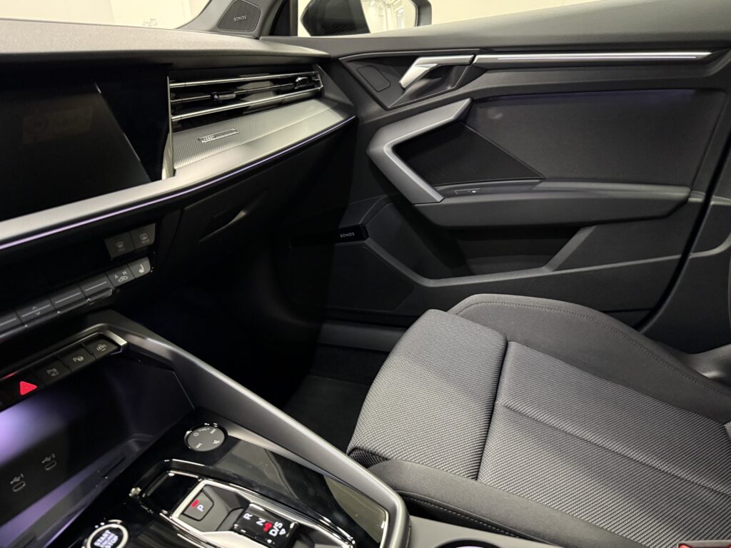 Audi A3 Sportback 35 TFSI Proline Advanced / Värmare
