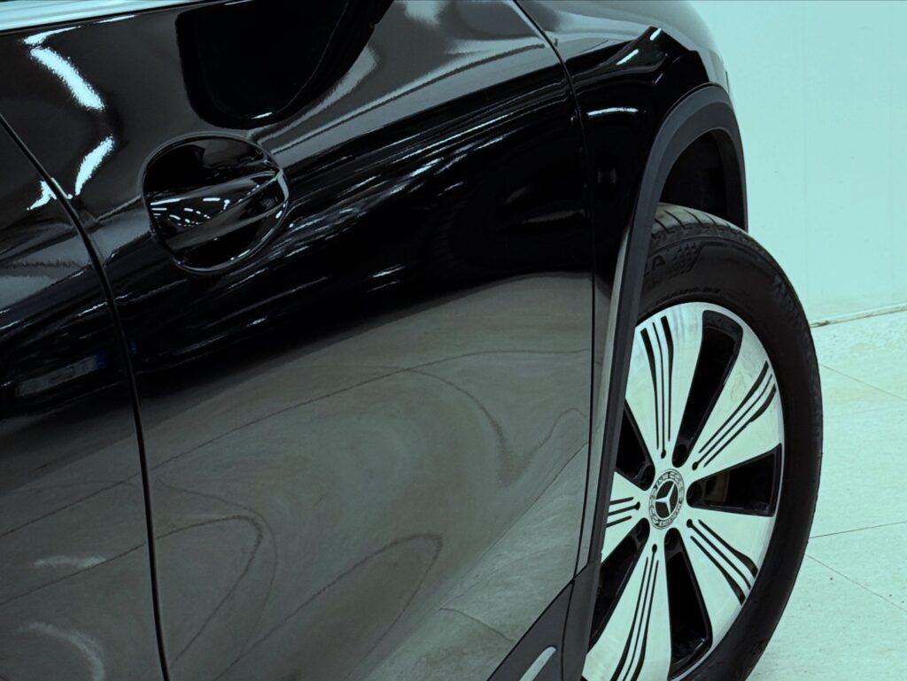 Mercedes-Benz EQA 250 Progressive Line / Adaptiv farthållare / Backkamera