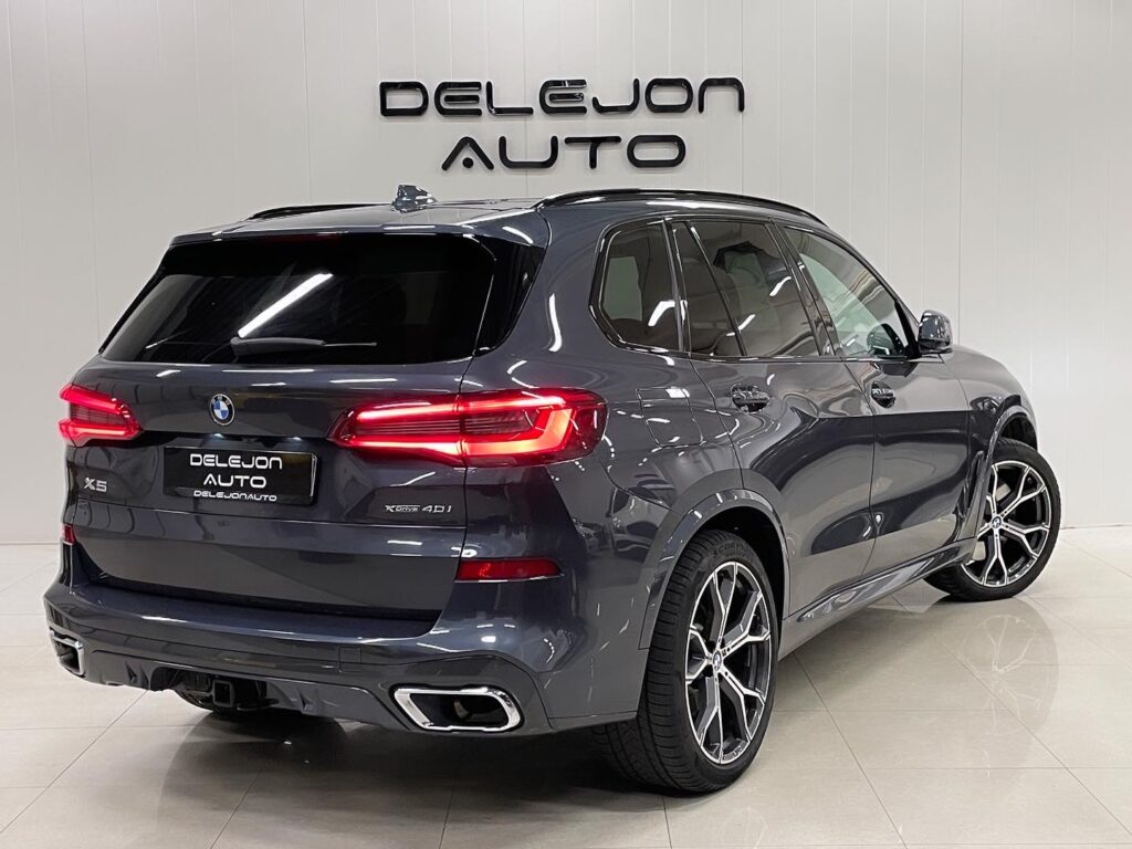 BMW X5 40i xDrive M-Sport Välutrustad 340hk